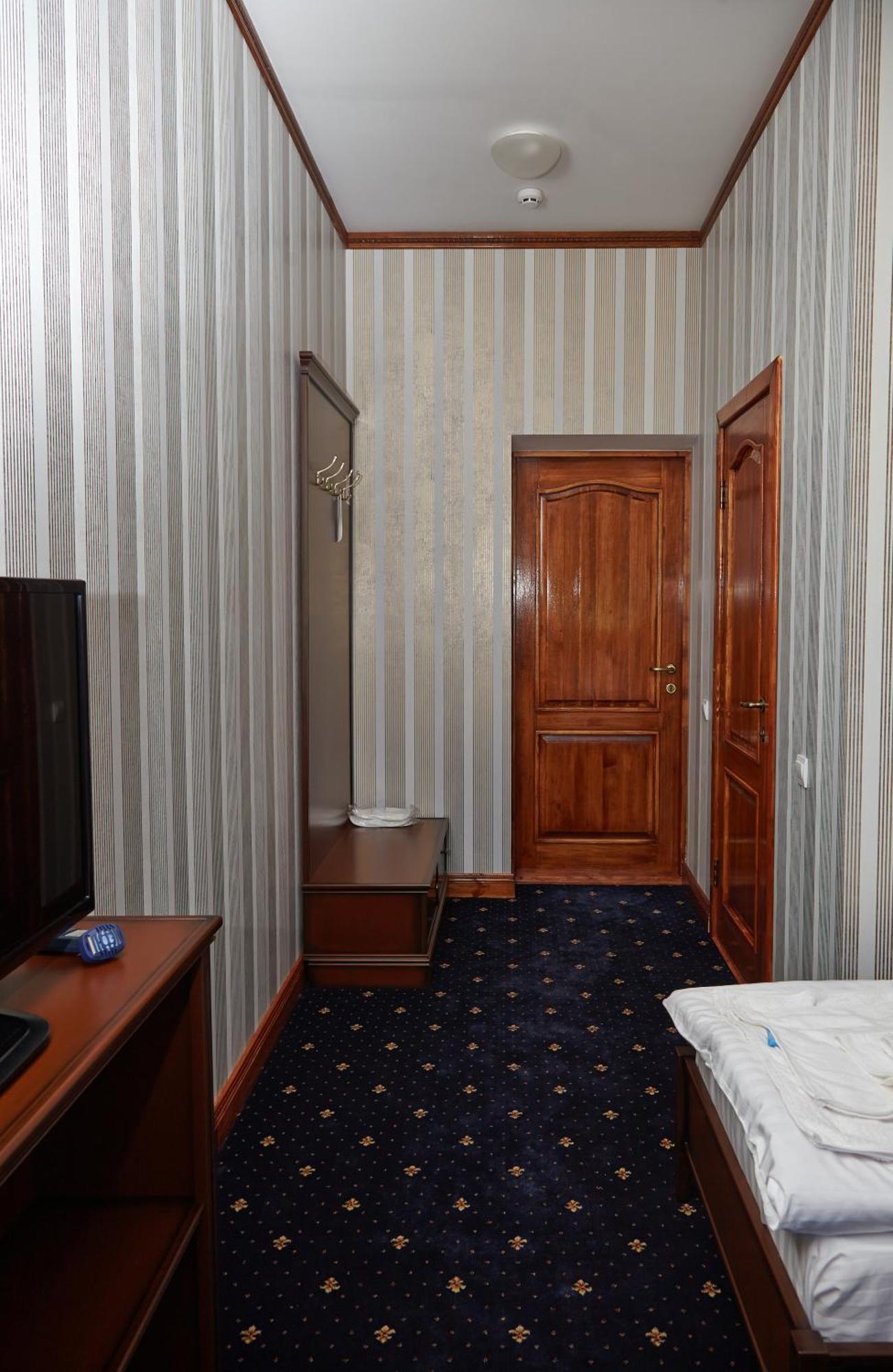 Carivka Hotel Rum bild